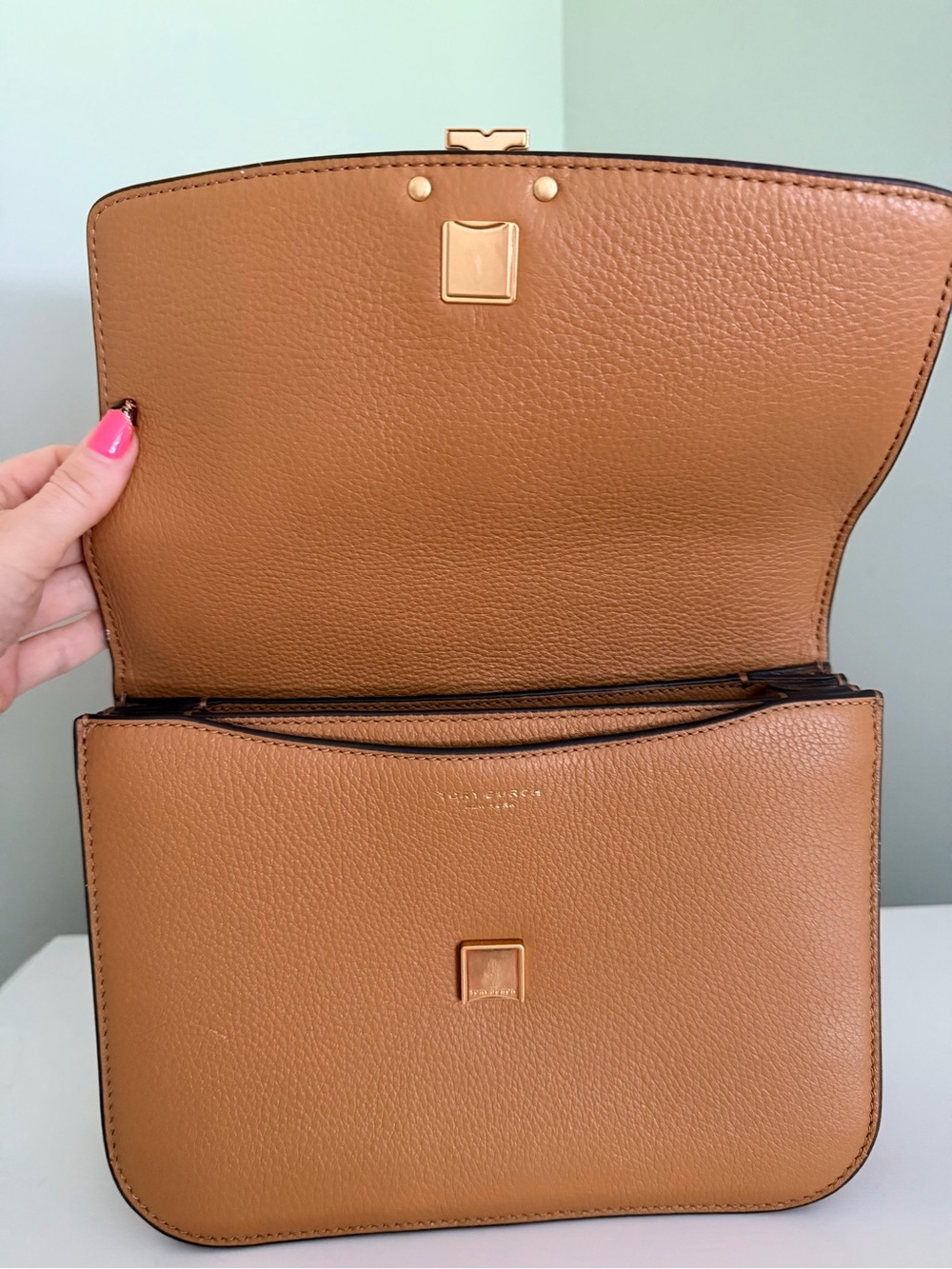 Tory Burch Tan Leather Britten Chain Shoulder Bag with Matching Wallet - Picture 8 of 16